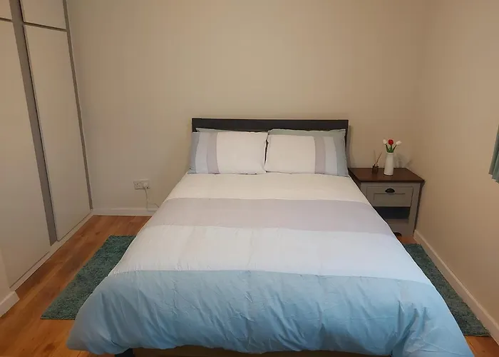 West Coast Countryside Escape Туам