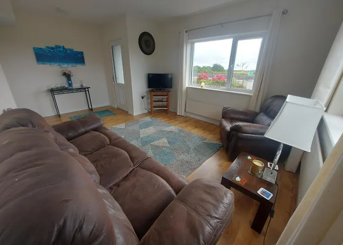 West Coast Countryside Escape Дом отдыха *