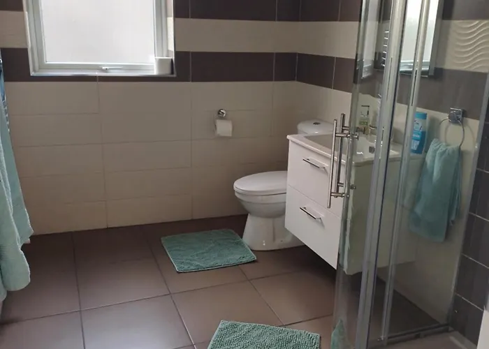 West Coast Countryside Escape Ferienhaus