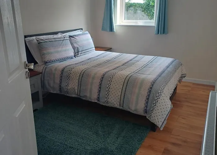 West Coast Countryside Escape Дом отдыха *